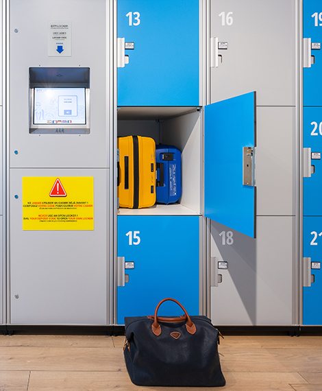 Automatic luggage lockers